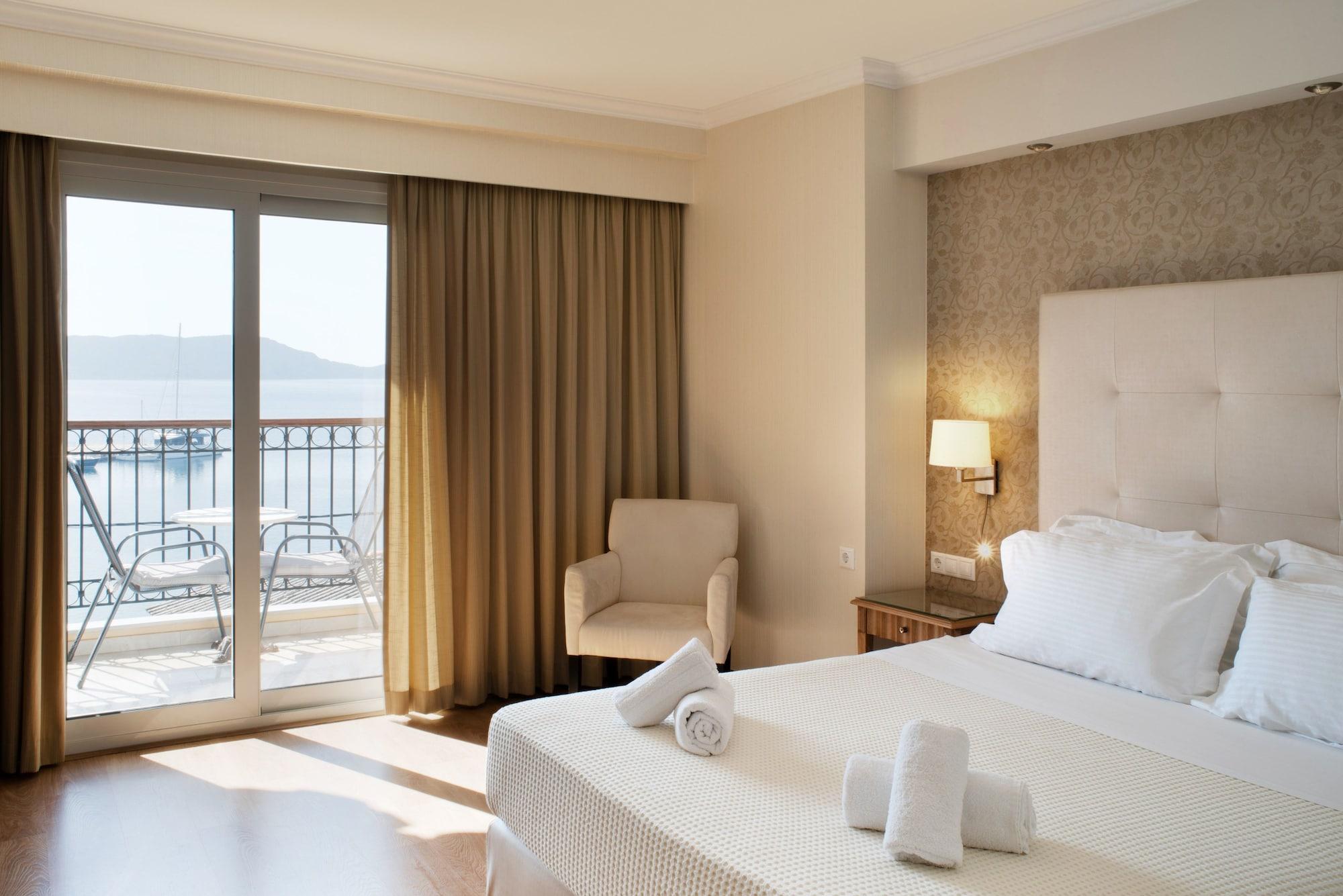 Karalis City Hotel Pülosz Kültér fotó