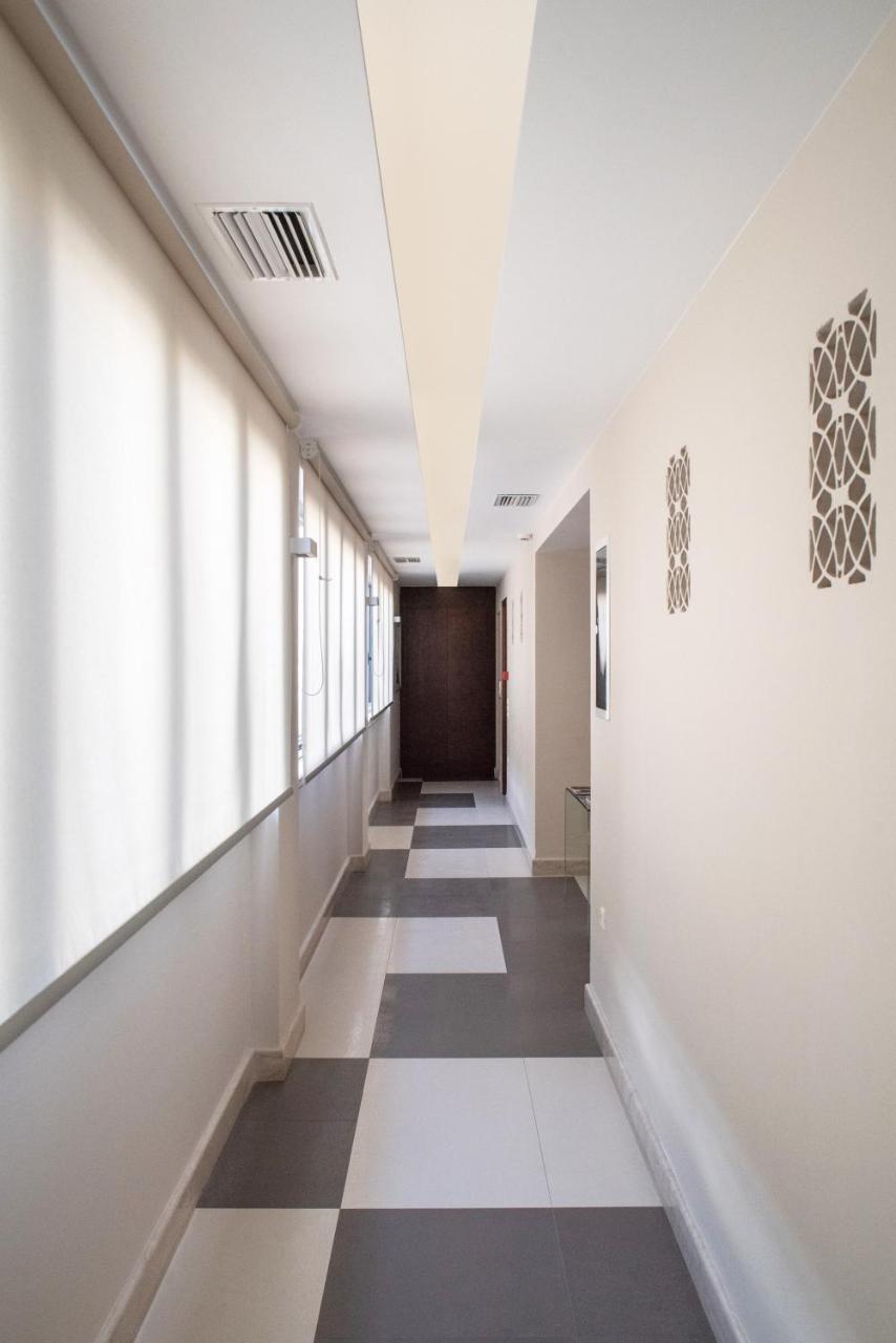 Karalis City Hotel Pülosz Kültér fotó